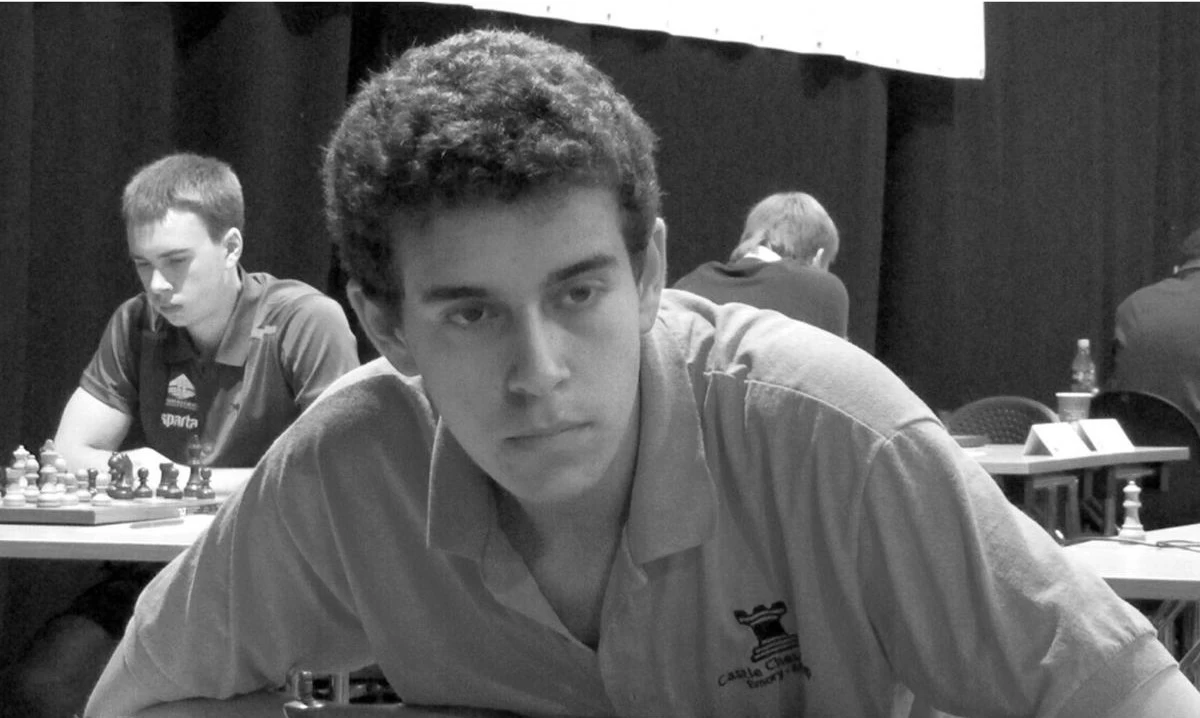 29 жасында қайтыс болды