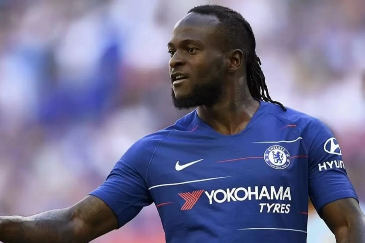 Виктор Мозес