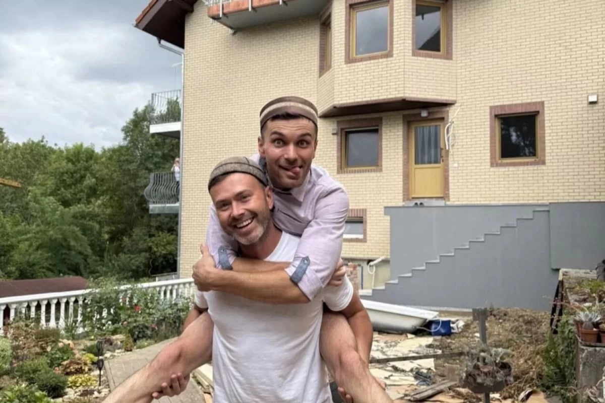 Алексей мен Виталий