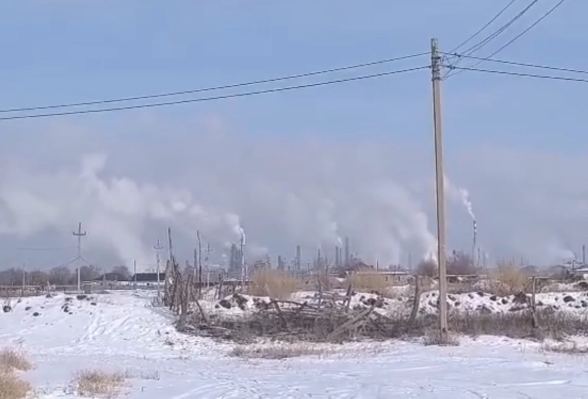 Атырауда ауадағы күкіртсутектің деңгейі шамадан 36 есе асып кетті 