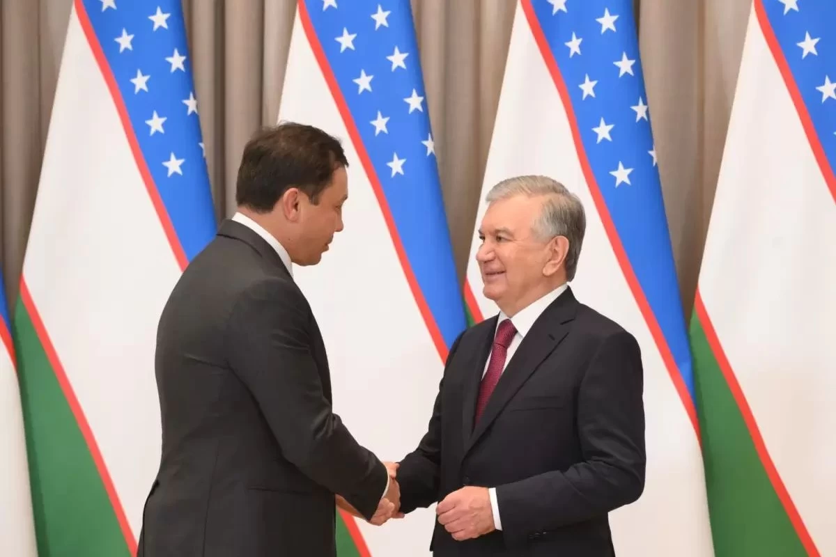 Өзбекстан президентімен кездесті