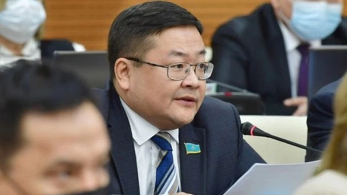 Айдос Сарым 