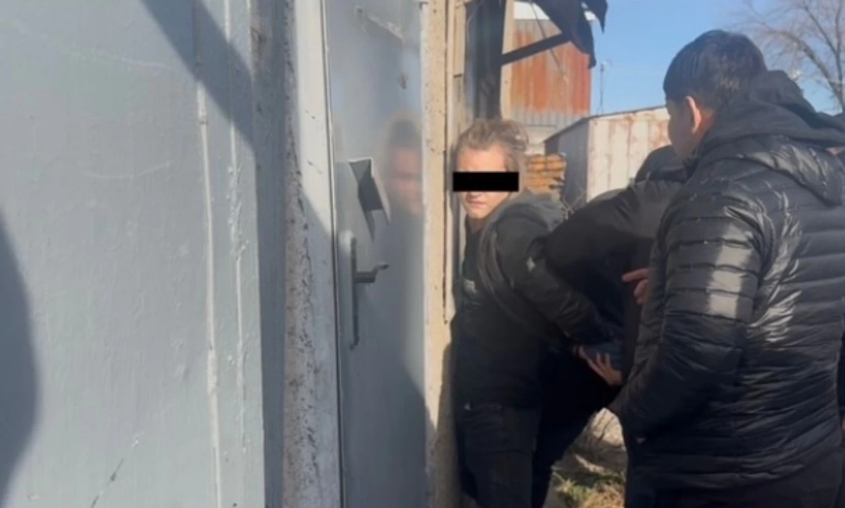 синтетика сатқан ер адам ұсталды