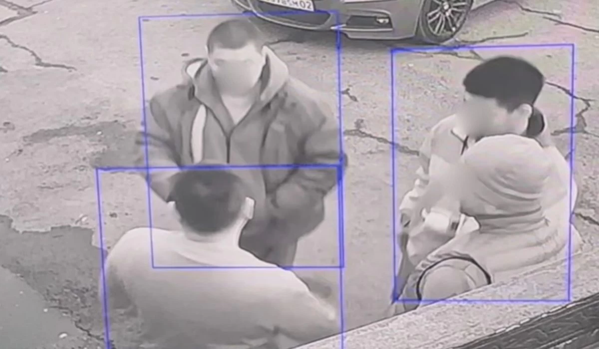 Алматыда белгісіз біреулер ер адамды ұрып-соққан