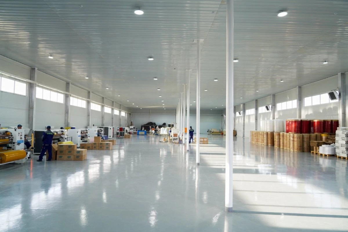 В Туркестане открылся завод по производству полиэтиленовой упаковки от скотча 