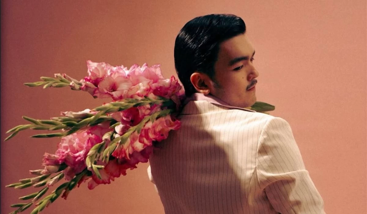 Almasoz бен белгілі ақын әрі әнші Абдрахман Асылбековтің қызының арасында дау туды