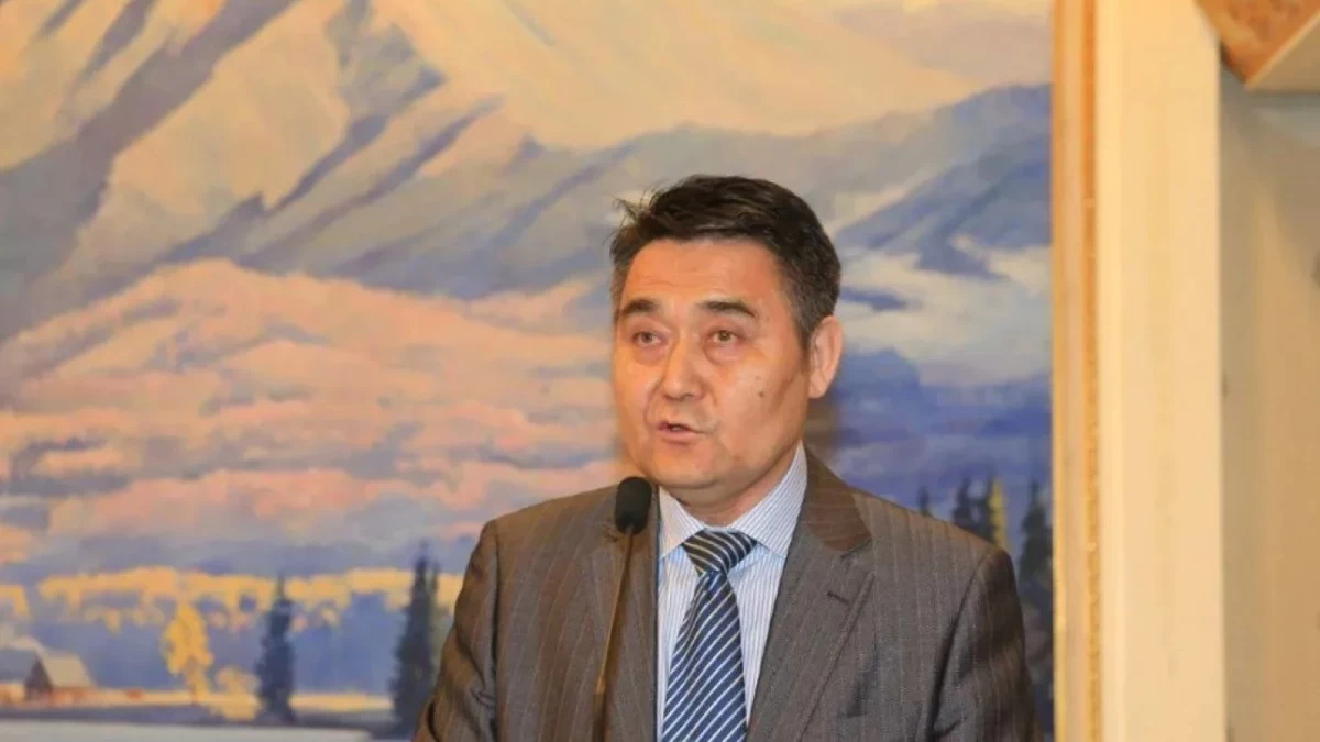 Абай шығармаларын қате түсіндірді_ деп айыпиалған қазақ ғалымы Шыңжаңда сотталды