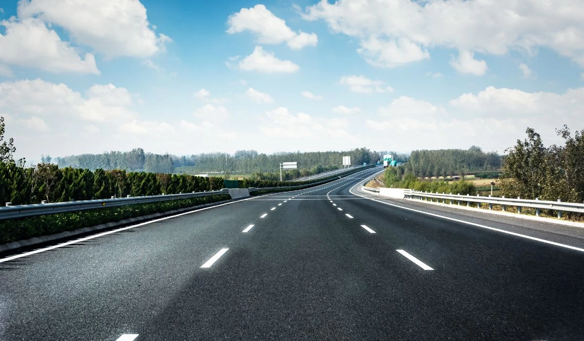 Қазақстанда ақылы жолдар үшін төлем мерзімі 30 күнге дейін ұзартылды