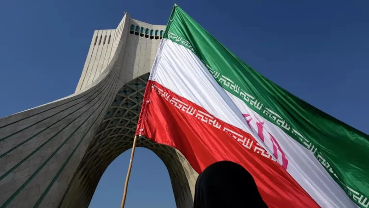 Иран АҚШ-пен келіссөздер жүргізілмегенін, тек делдалдар арқылы хабарламалар жіберілгенін мәлімдеді