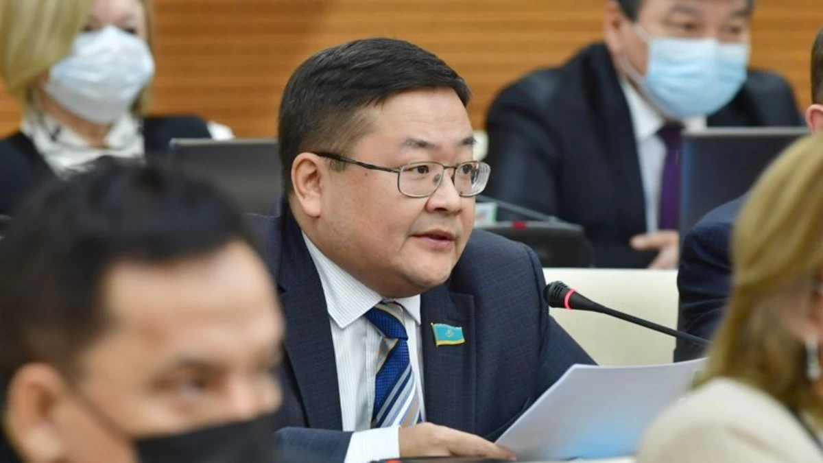 Депутат жүргізуші куәлігінен айырылғандарға амнистия беруді қатаңдатуды ұсынды