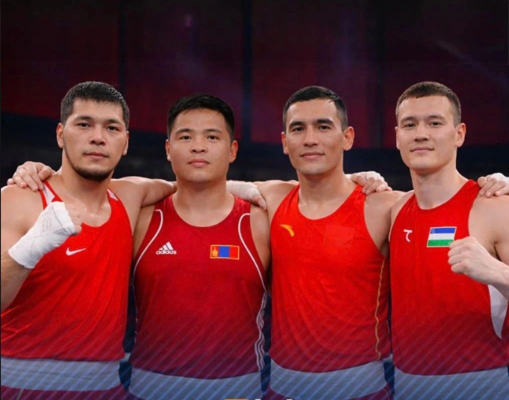 Азия чемпионатында қазақ боксшылары аса ауыр салмақта төрт елдің атынан сынға түсіп жатыр
