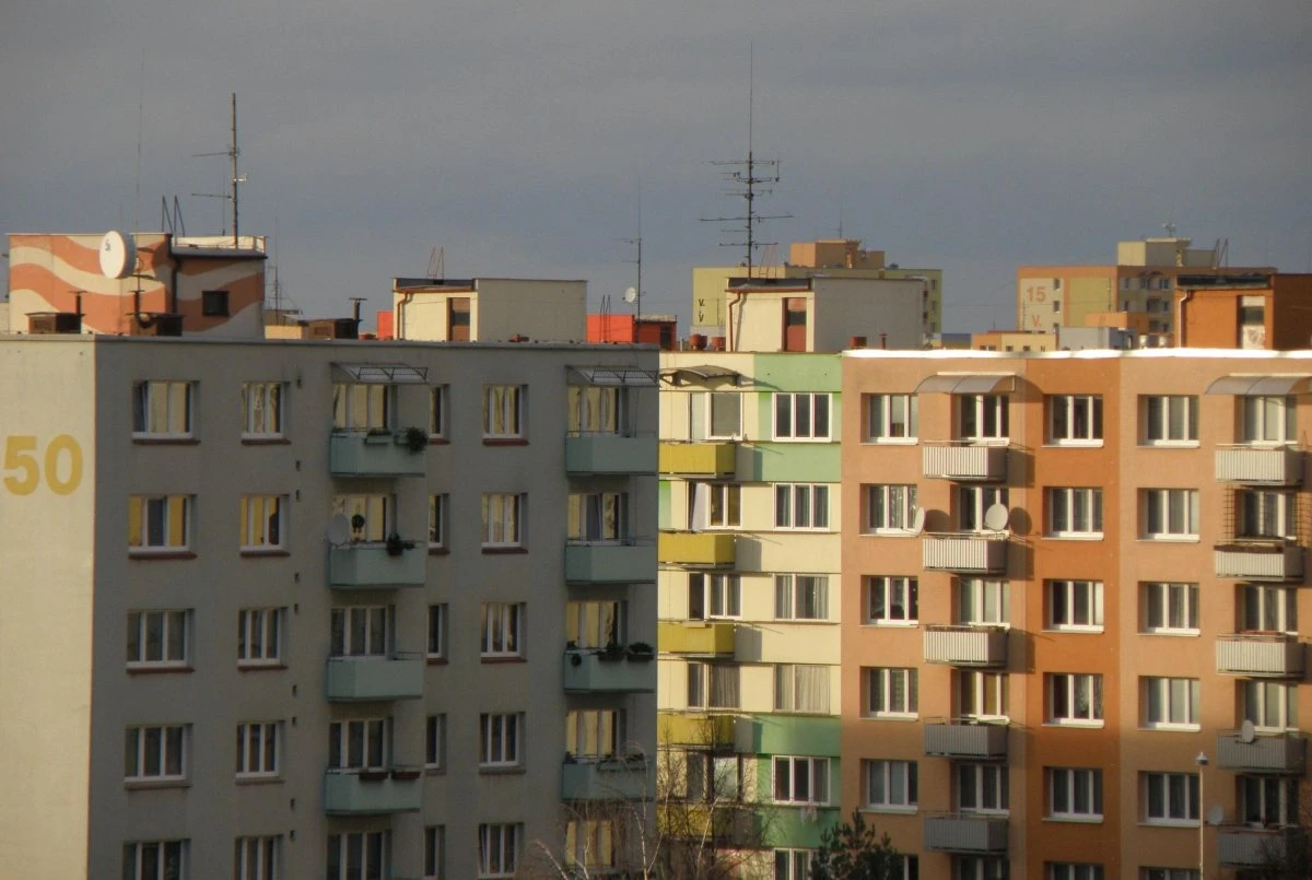 жетімдер баспана ала алмай жүр