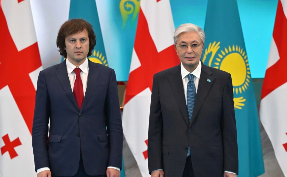 Тоқаев пен Ираклий Кобахидзе