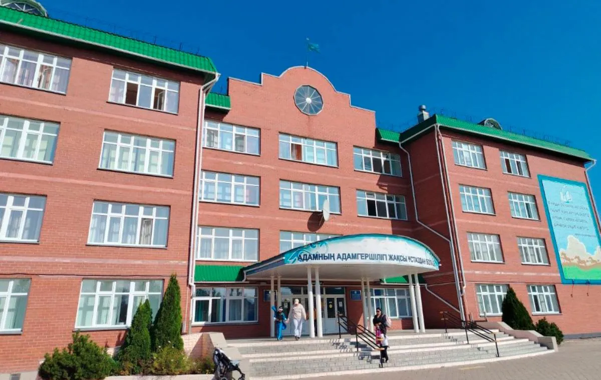 Мектеп ғимараты