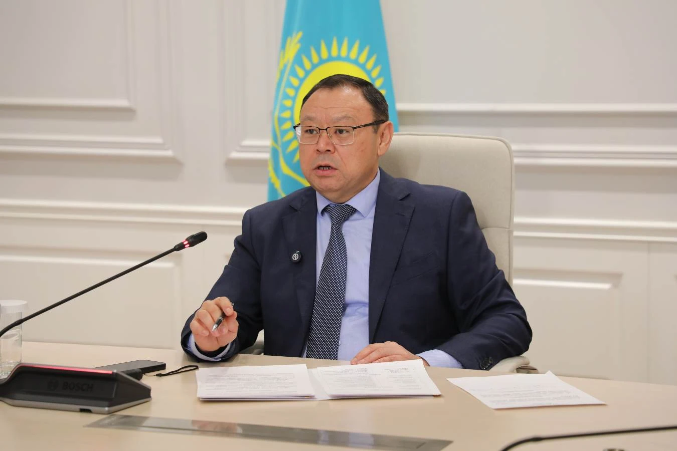Жиналыс
