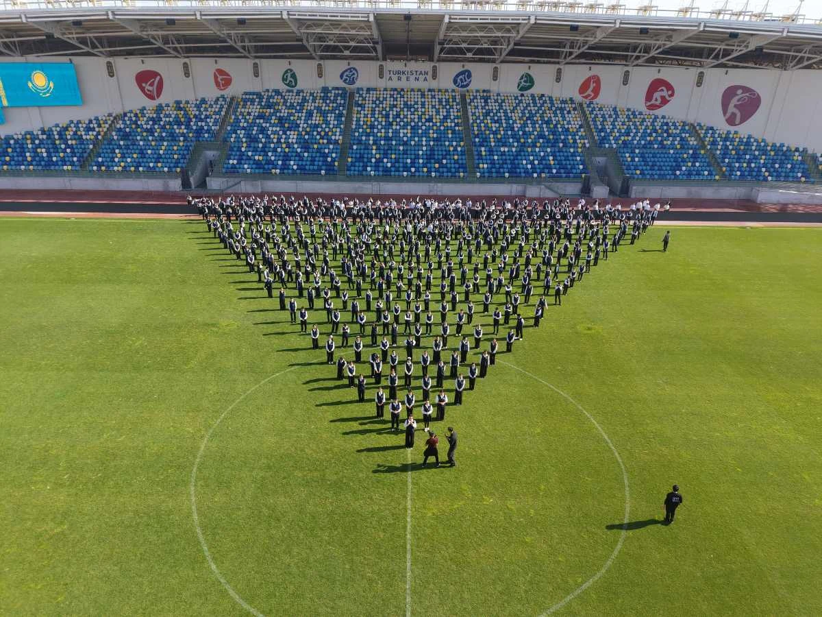 Оқушылар Мұқағали (1) (1) (1)