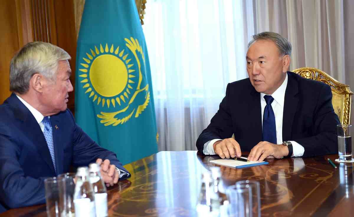 Назарбаев Бердібек Сапарбаевты мақтады