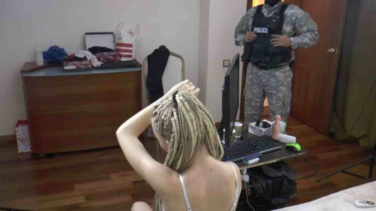 Алматылық полицейлер Қазақстандағы алғашқы порностудияны анықтады