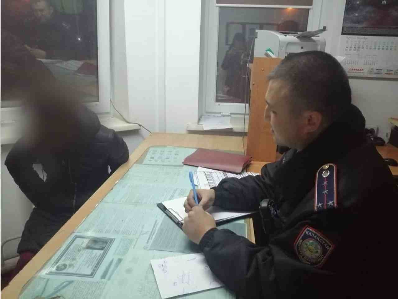 Павлодар облысында куәгер өзіне қол салмақ болған үш баланың анасын құтқарып қалды