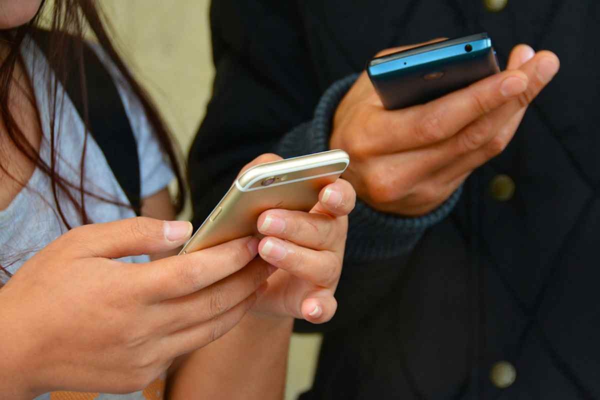 Блять жүріп орысша сөйлейді