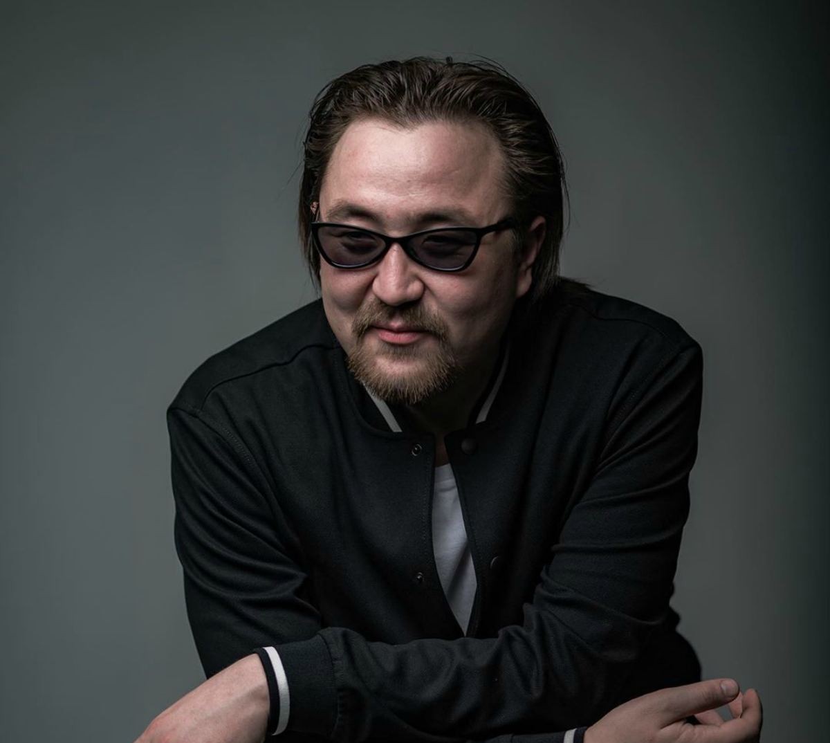 Орыс қыздарының үйдегі интимдік бейнелері мен фотосуреттері