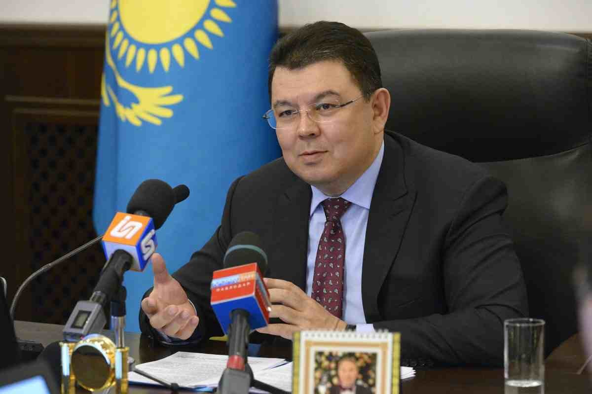 Қанат Бозымбаев президенттің көмекшісі болып тағайындалды