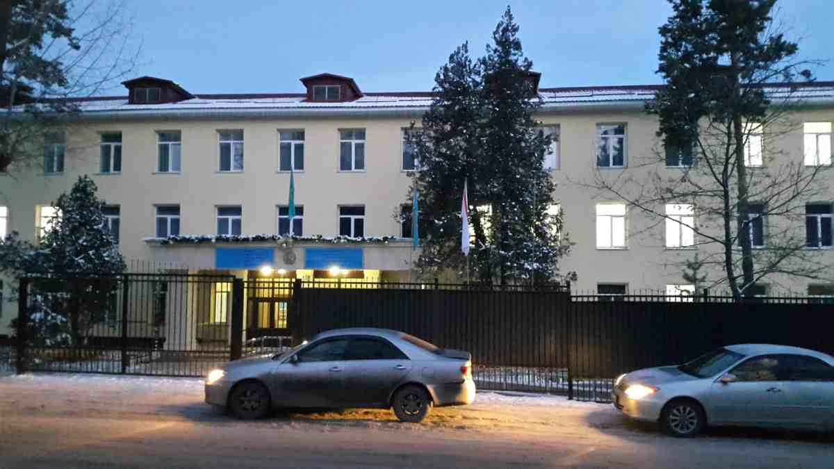 Алматыда жасөспірім қашып кеткен интернаттың директоры жұмысынан босатылды