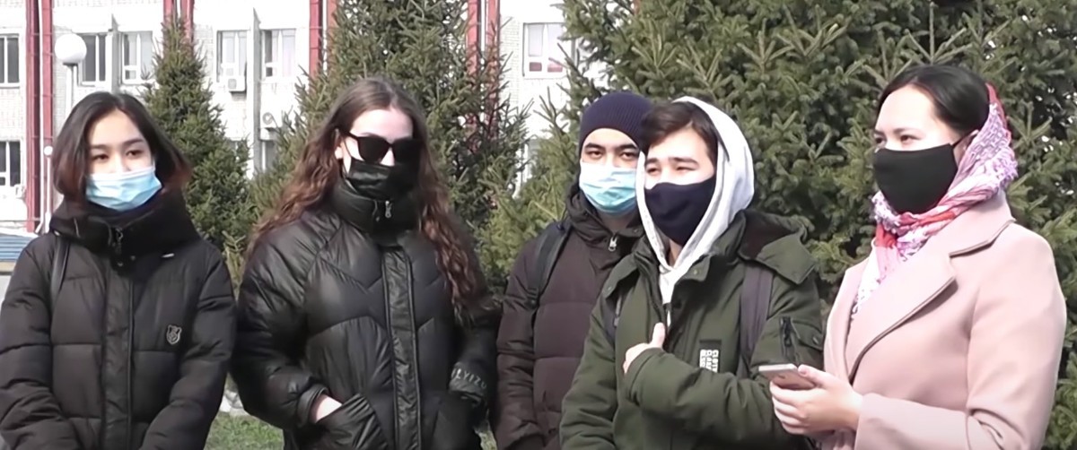 студенттер