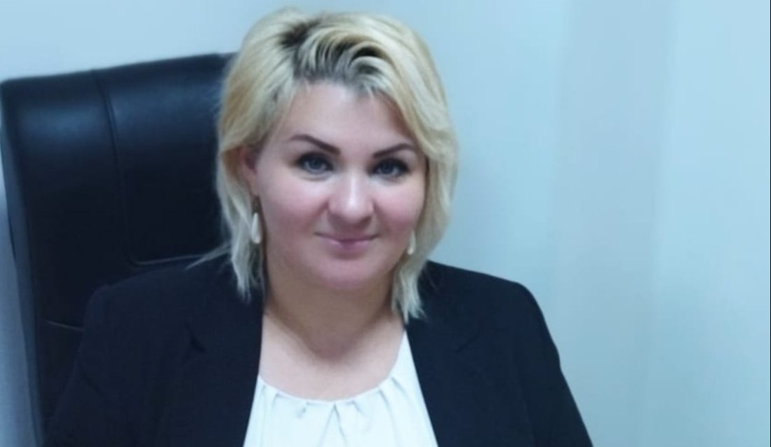 Нудист жағажайда блят