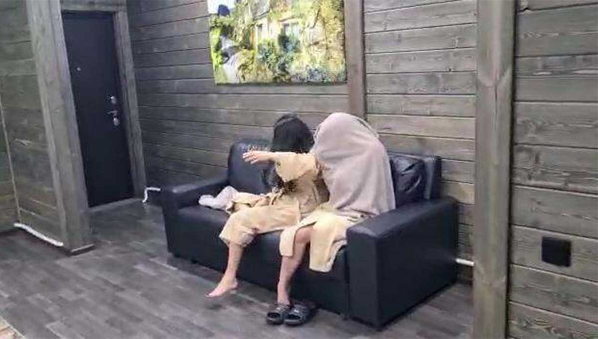 Аққұбалар Лена порно Ол өзін аузына сорып алады