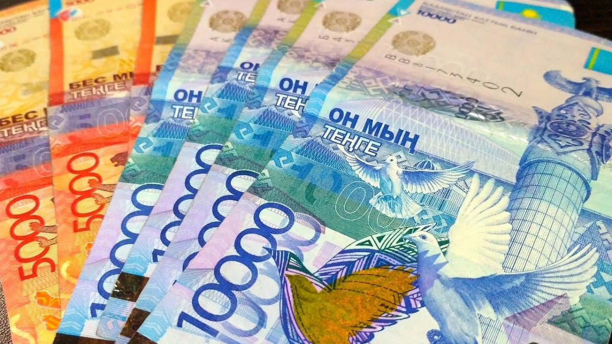 Ұлттық банк валюталы интервенция жүргізуге дайын екенін мәлімдеді