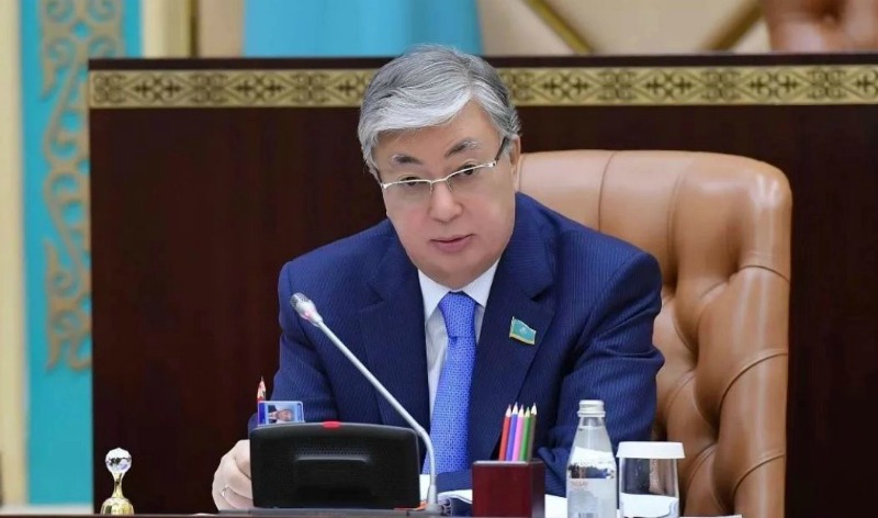 Тоқаев Әбілқайыр Сқақовты қорғаныс министрінің орынбасары қызметінен босатты
