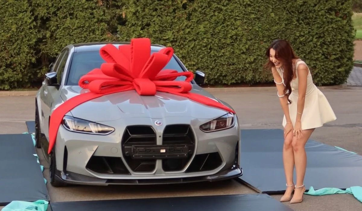  Әнел Кенжебековаға белгісіз жанкүйері қымбат автокөлік сыйлады