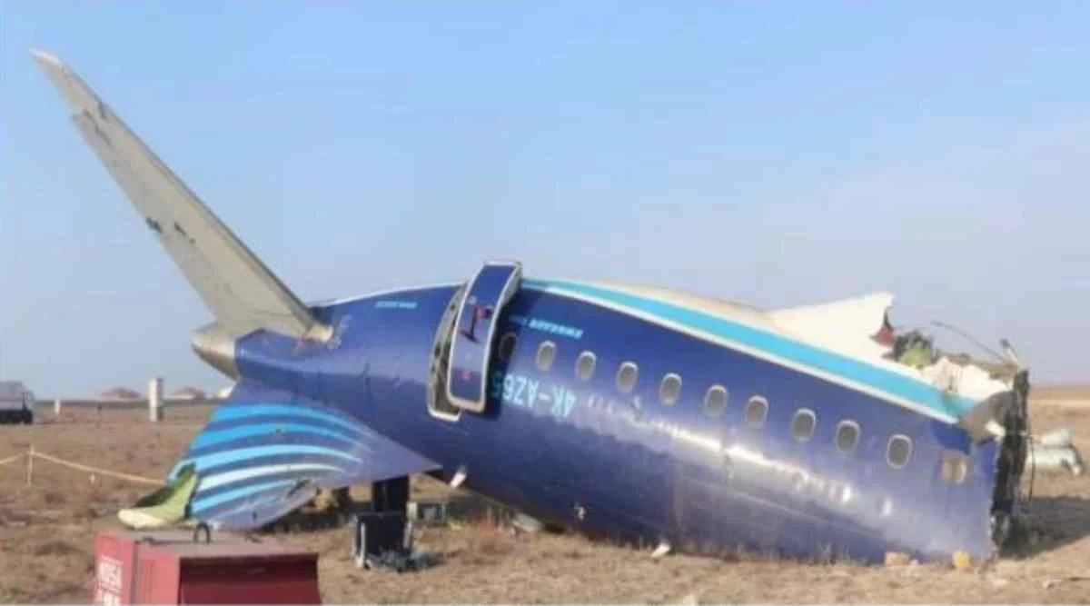 Құлаған, төңкерілген AZAL ұшағы