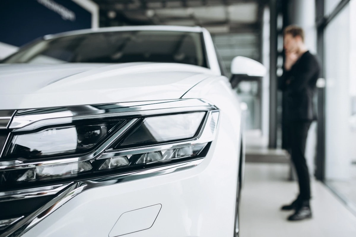 Автосалон менеджер ақша
