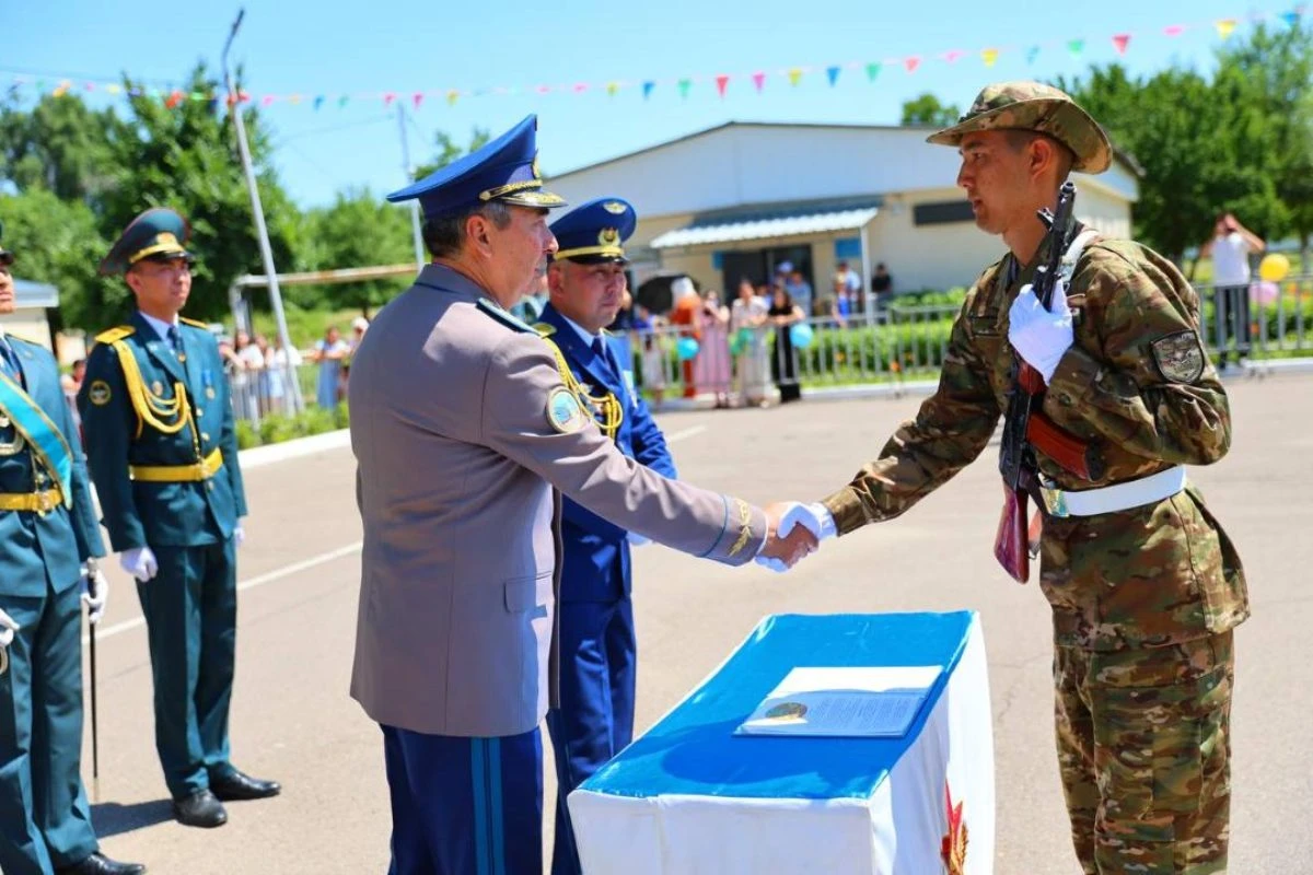Әскерге жолдама сарбаз (1)