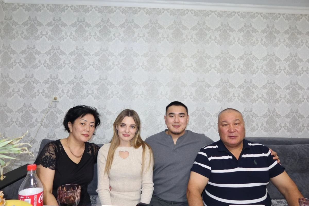 қазақ жігітіне тұрмысқа шыққан ресейлік 