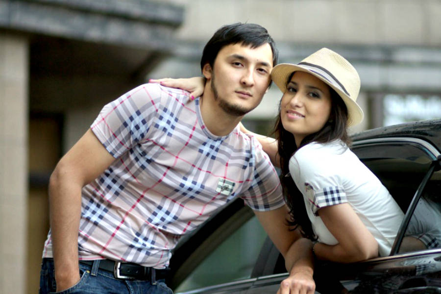 Пара казашек. Казахские пары. Красивые пары казахи. Самые красивые пары Казахстана. Казахская парочка певцов.