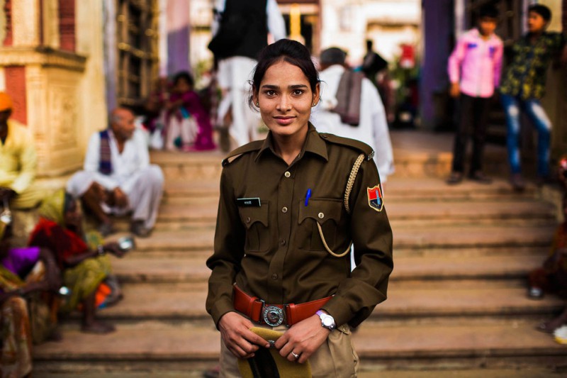 “It’s-very-common-to-see-policewomen-on-the-streets-of-India_”-800x533