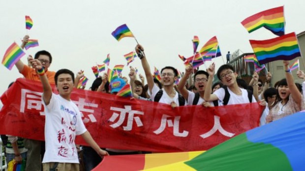 160413085331_china_gay_parade_640x360_afp_nocredit