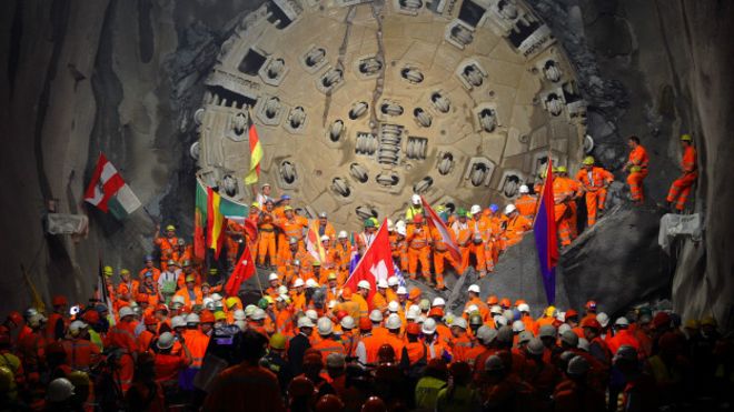 160601075246_gotthard_tunnel_and_workers_624x351_afp_nocredit