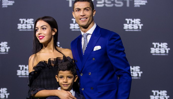 ZURICH, SWITZERLAND - JANUARY 09: The Best FIFA Men's Player Award nominee Cristiano Ronaldo of Portugal and Real Madrid arrives with his son and a guest for The Best FIFA Football Awards 2016 on January 9, 2017 in Zurich, Switzerland. (Photo by Philipp Schmidli/Getty Images)