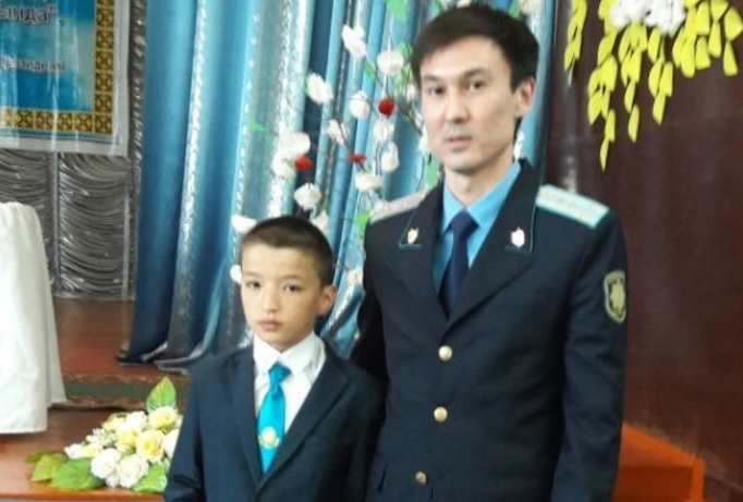 Алматы облысында қылмыскерді ұстап берген оқушы бала марапатталды