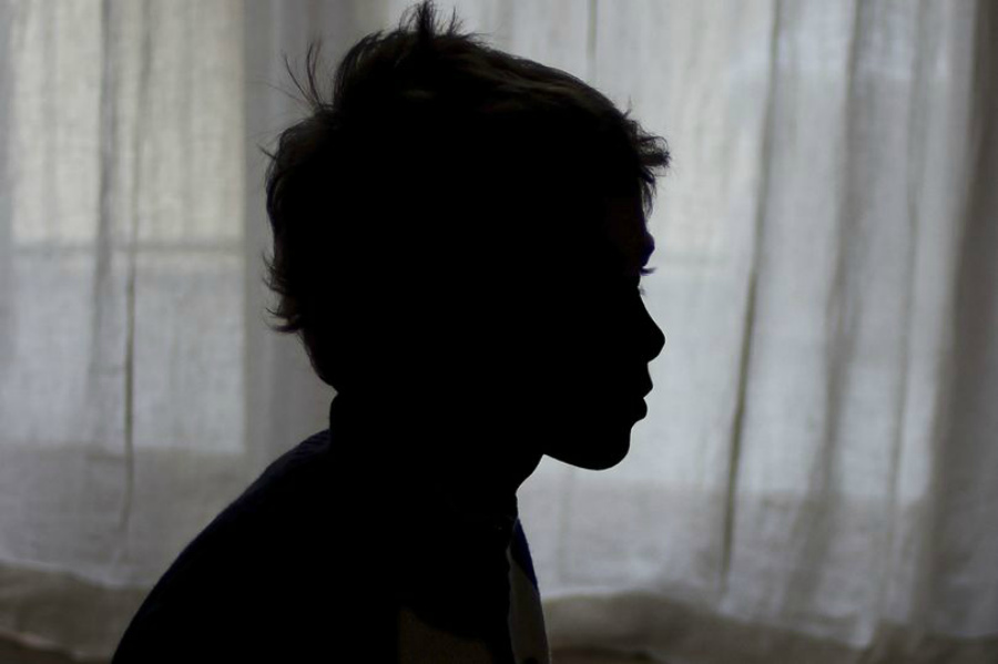 Silhouette-of-child