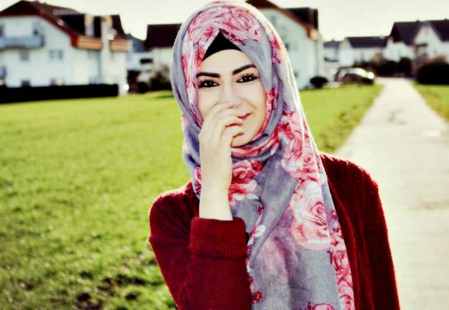 cool-ea-girl-hijab-Favim