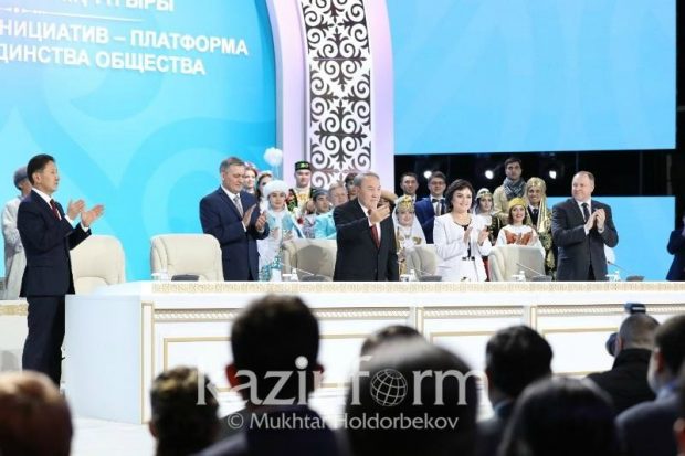 Назарбаевтың сөзіне жазылған «Отан Ана» атты жаңа ән орындалды