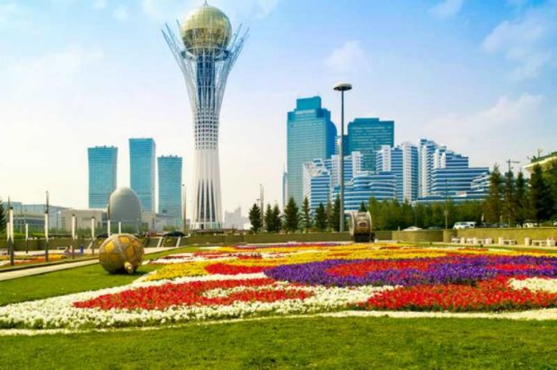 Назарбаев Астананың 20 жылдығын «шығынсыз» атап өтуді тапсырды