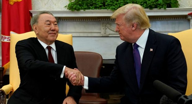 Трамп не туралы сұрады: Назарбаев АҚШ президентімен не туралы сөйлескенін айтты