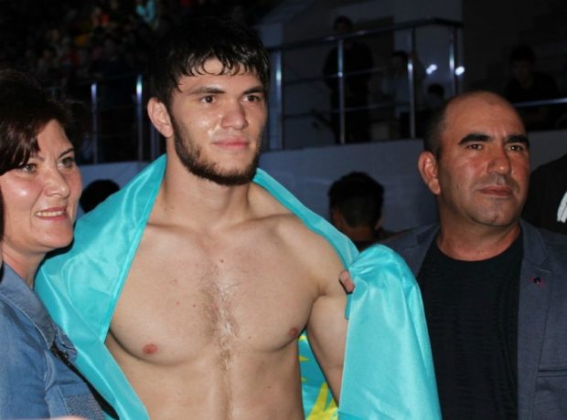 Боксшы Әли Ахметовтың рингке қашан оралатыны белгілі болды