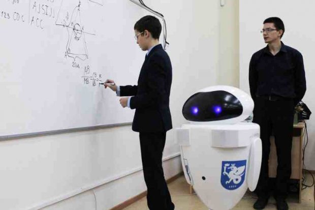 Қостанайлық оқушыларға робот-мұғалім сабақ беретін болады